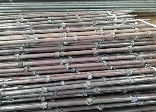 七叉镇隧道钢花管